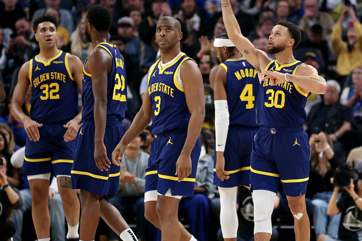 包含NBA总决赛窗口期走向成谜；波尔图内部沟通；管理层满意；球队文化再被提及的词条