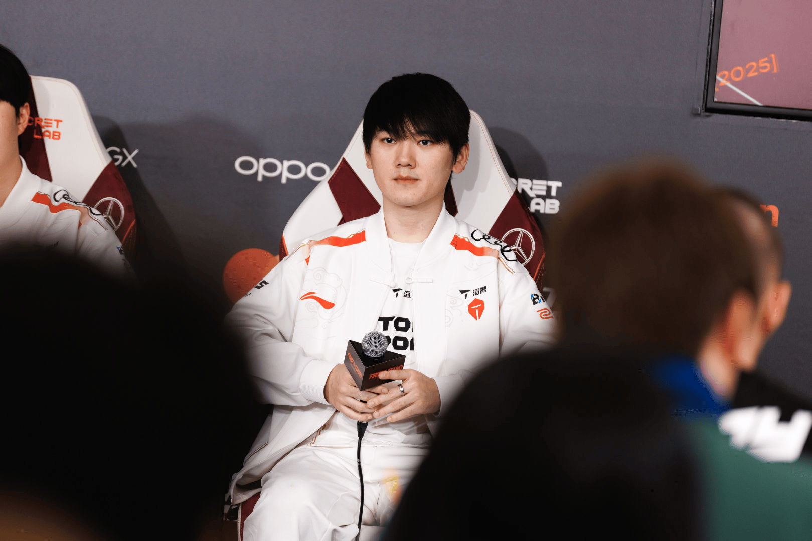 关于JackeyLove与60激战TES分钟Karsa在巴黎圣日耳曼比赛中大胜，皇家马德里关键时刻扳平良机都惊呆了的信息